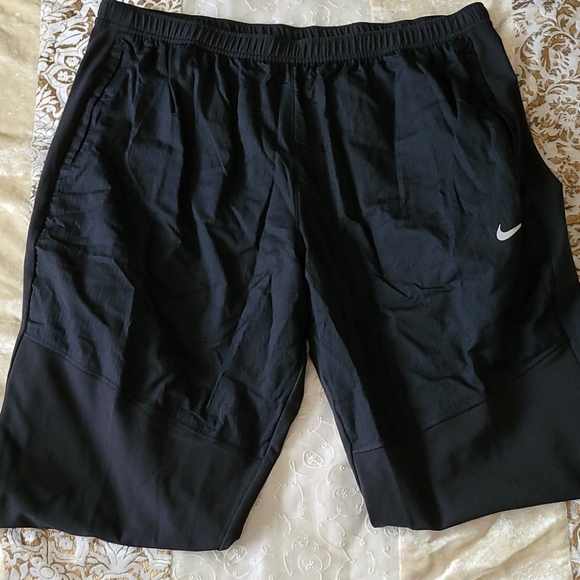 4xl nike track pants